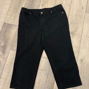 Style & Co. Black capris size 14